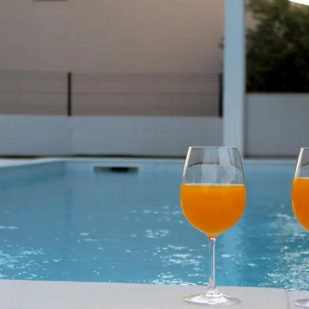 Villa With Pool Mirta