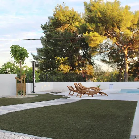 Villa With Pool Mirta